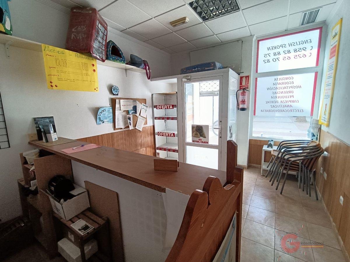 For sale of commercial in Salobreña