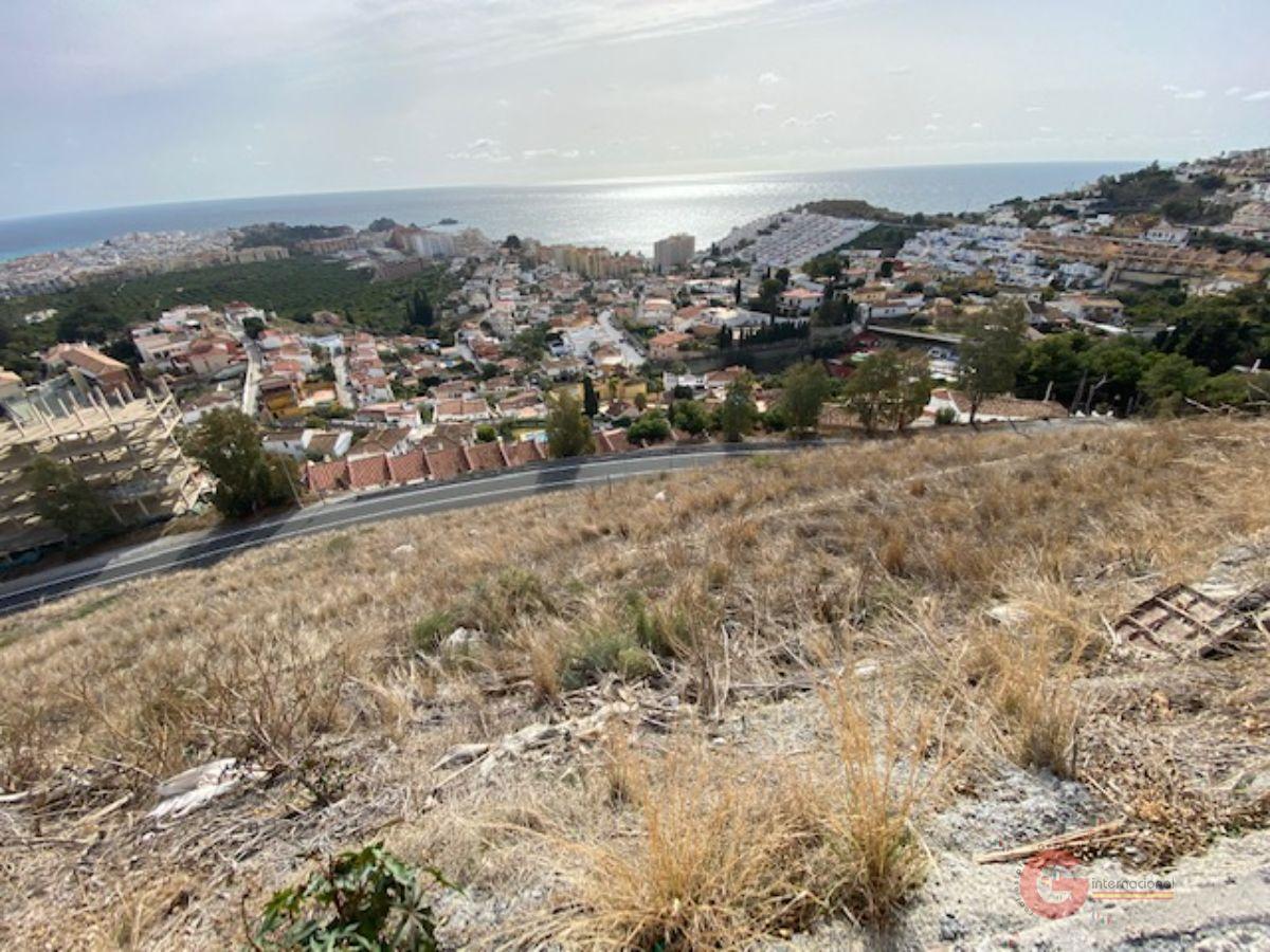 For sale of land in Almuñécar