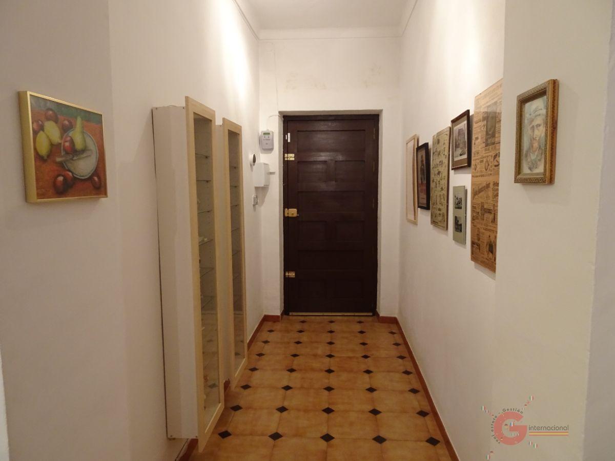 For sale of house in Illora