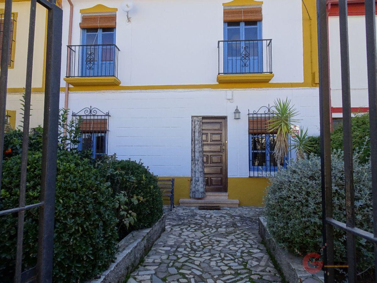 For sale of house in Illora
