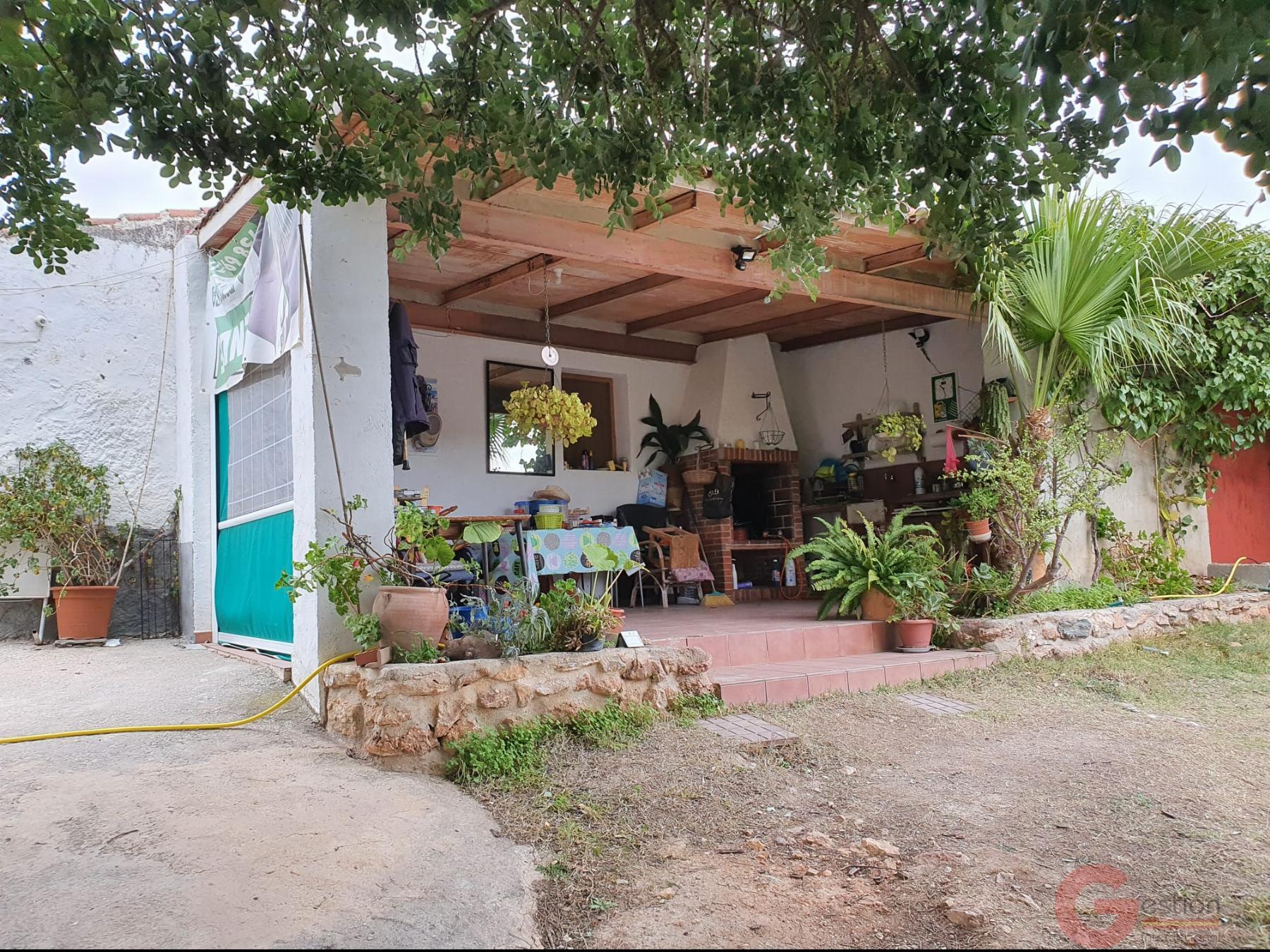 Venta de finca rústica en Molvízar