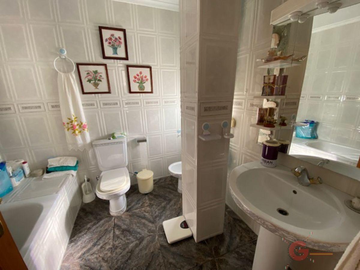 For sale of chalet in Jete