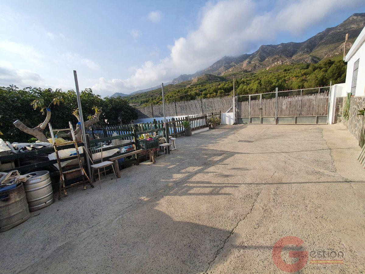 Venta de finca rústica en Molvízar