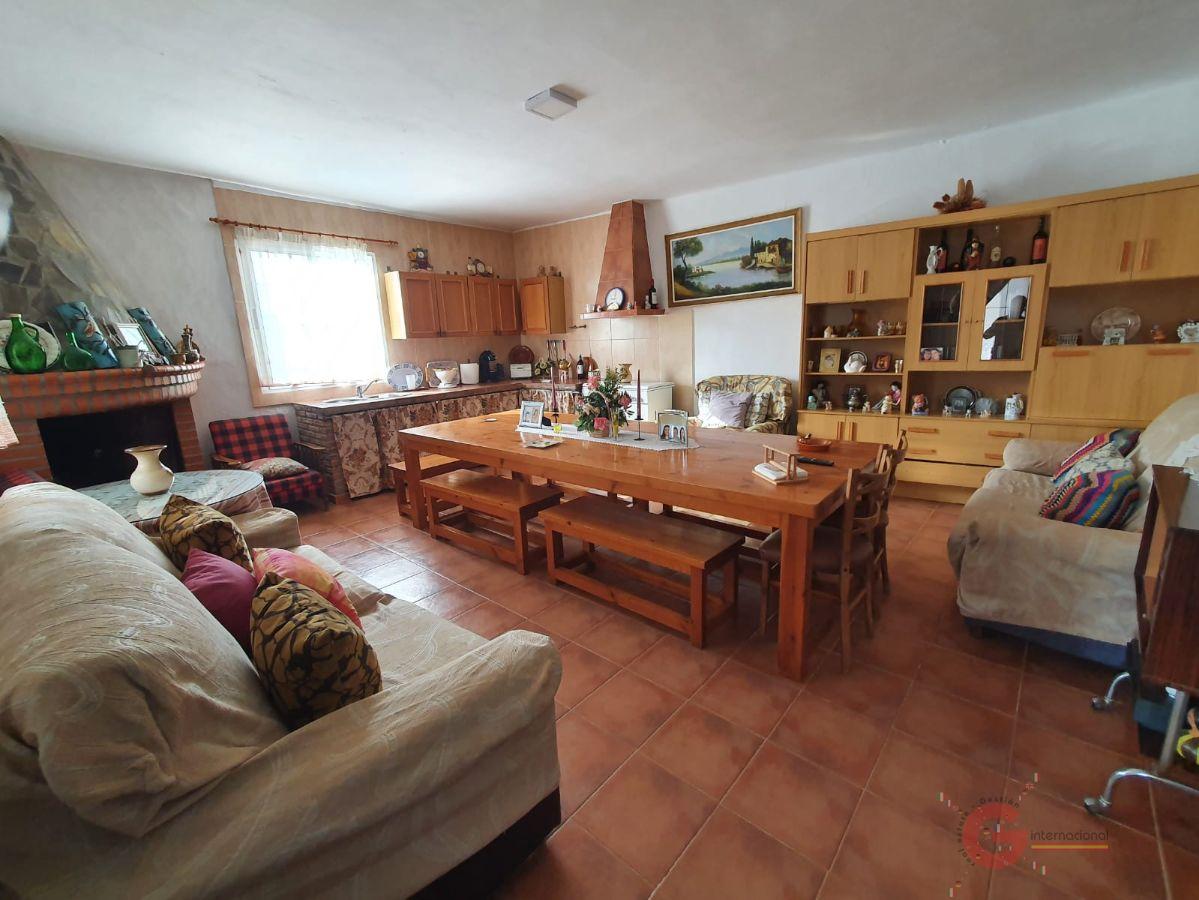 Venta de finca rústica en Molvízar