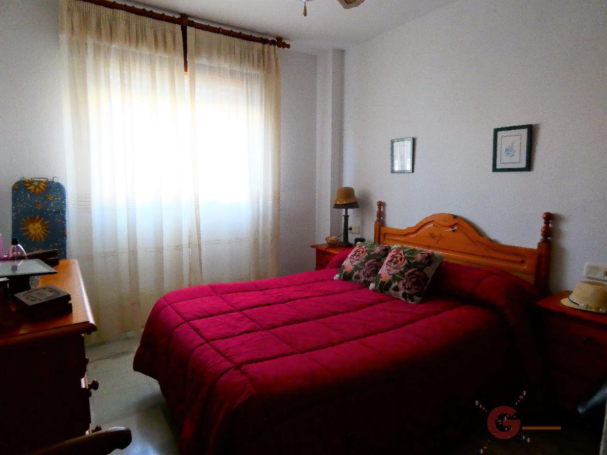 For sale of apartment in Calahonda