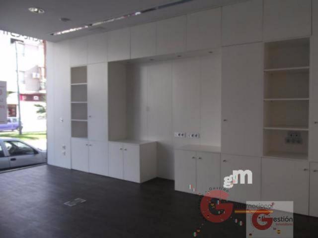 For sale of commercial in Salobreña