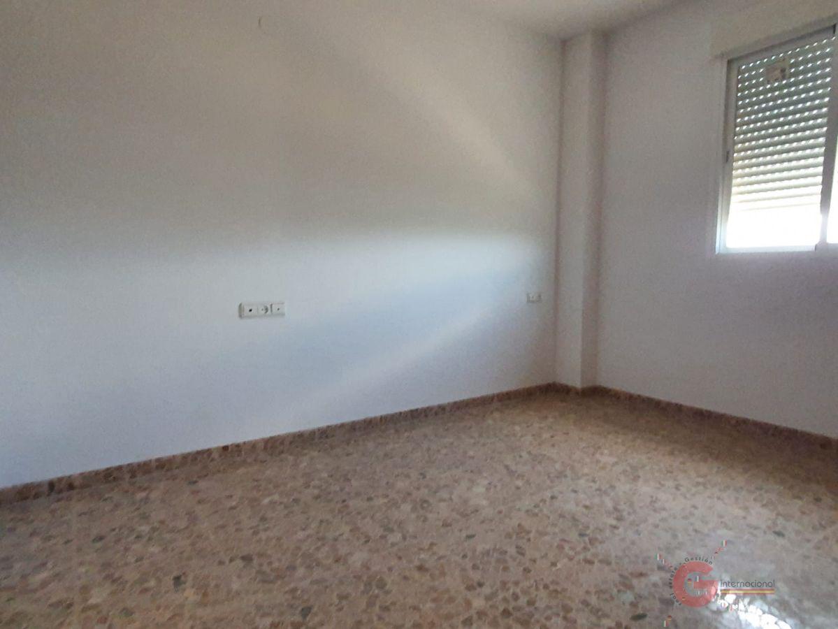 For sale of flat in Salobreña