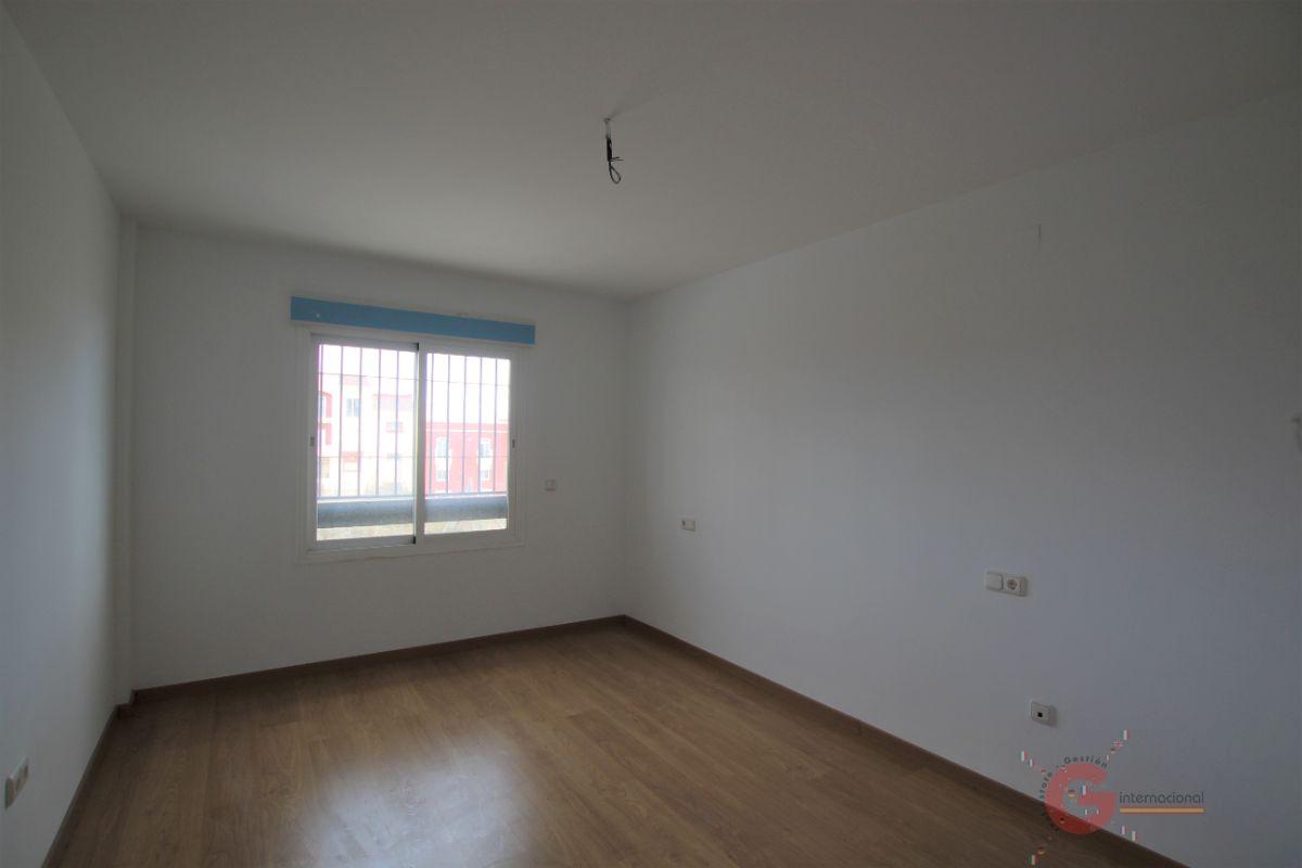 For sale of flat in Salobreña