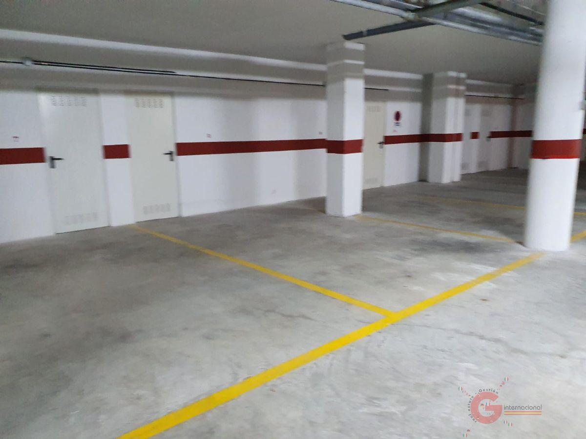 For sale of garage in Salobreña