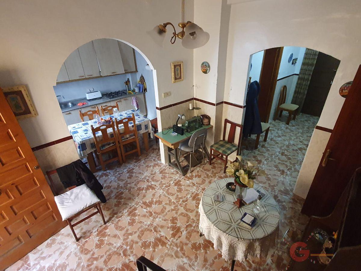 For sale of house in Salobreña