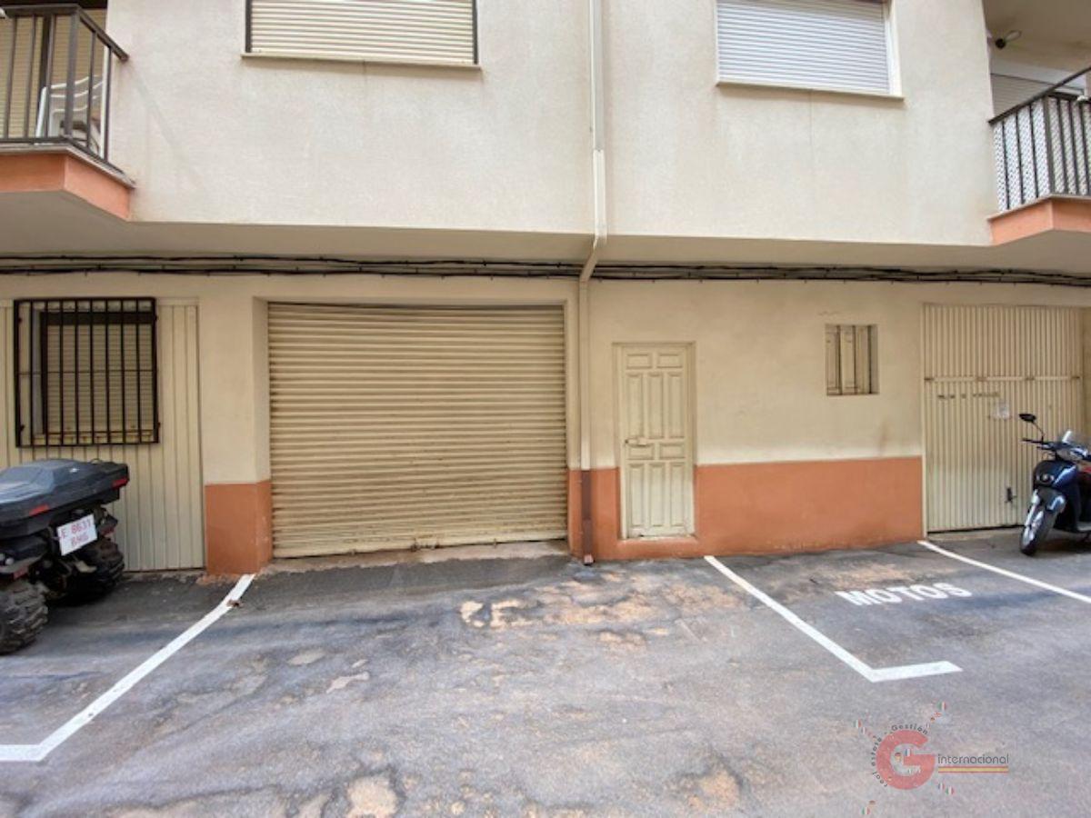 For sale of garage in Almuñécar
