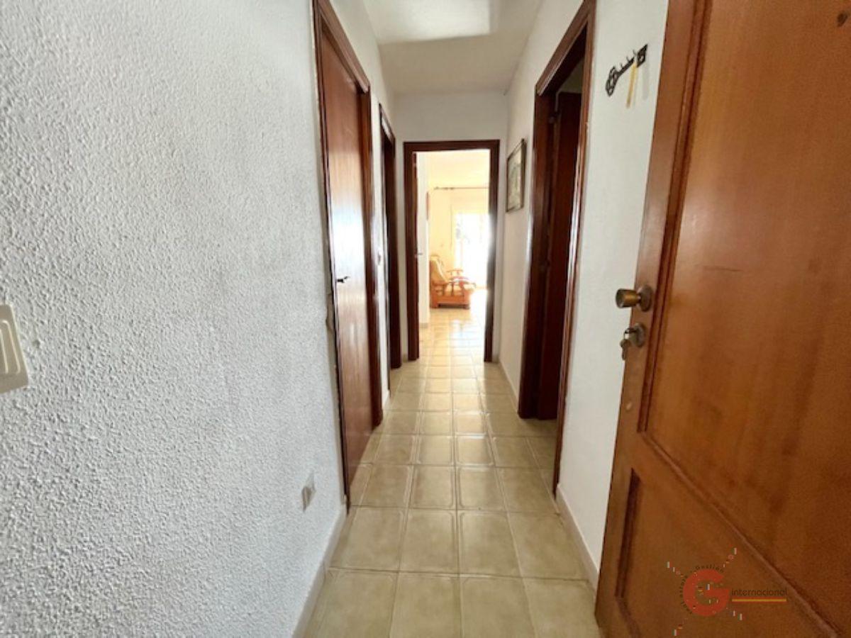 For sale of flat in Almuñécar