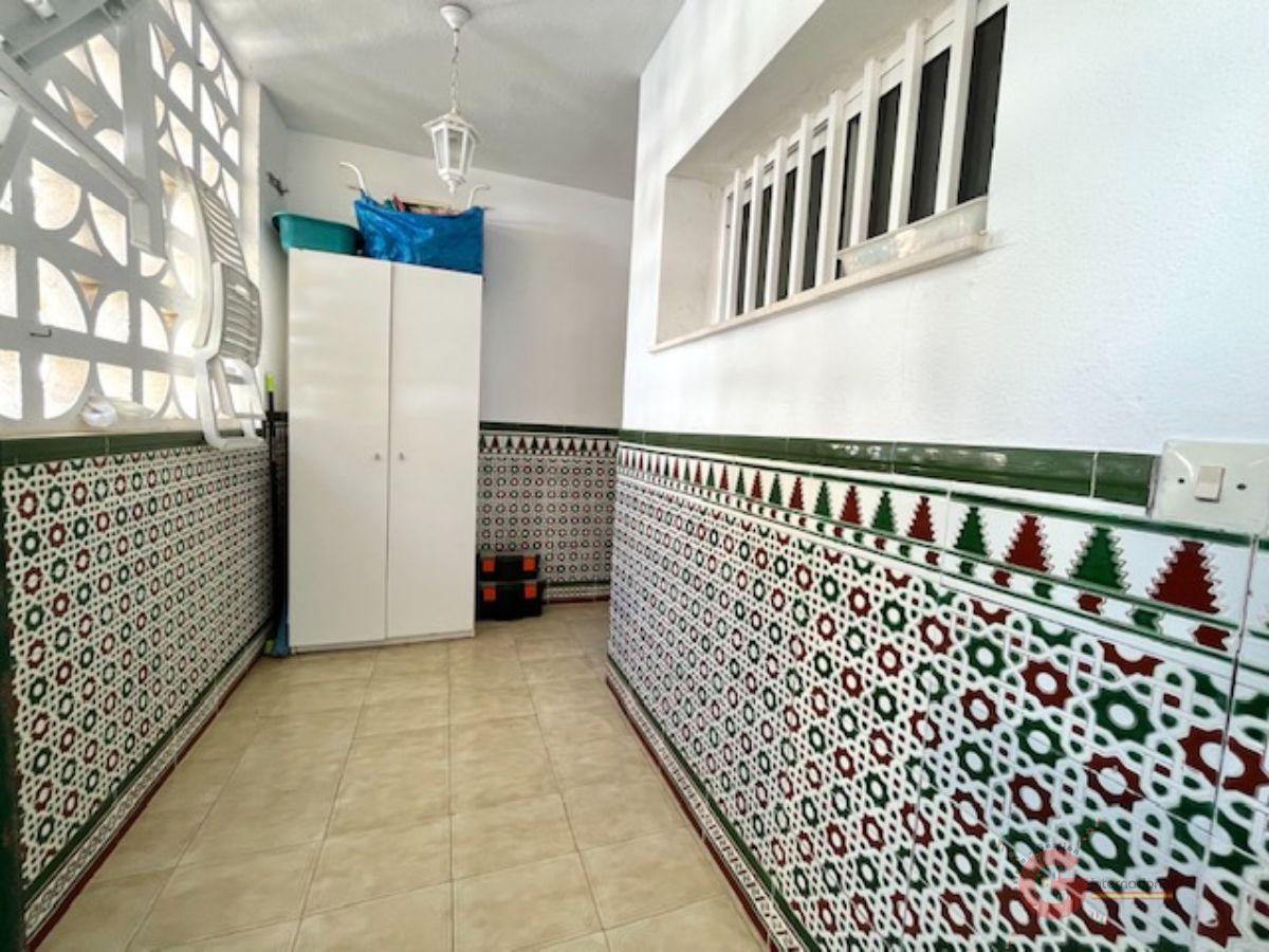 For sale of flat in Almuñécar