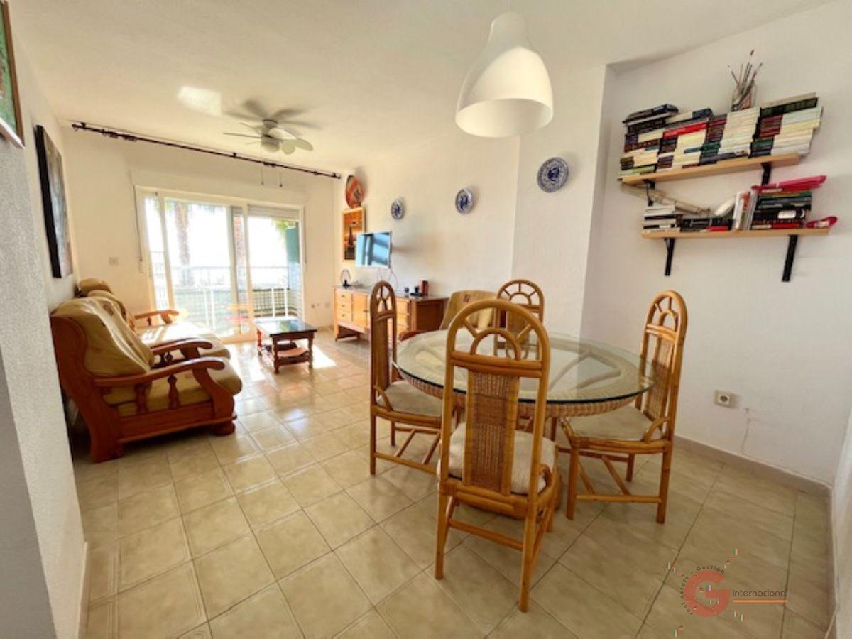 For sale of flat in Almuñécar