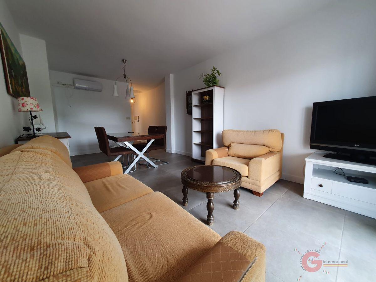 For sale of flat in Salobreña