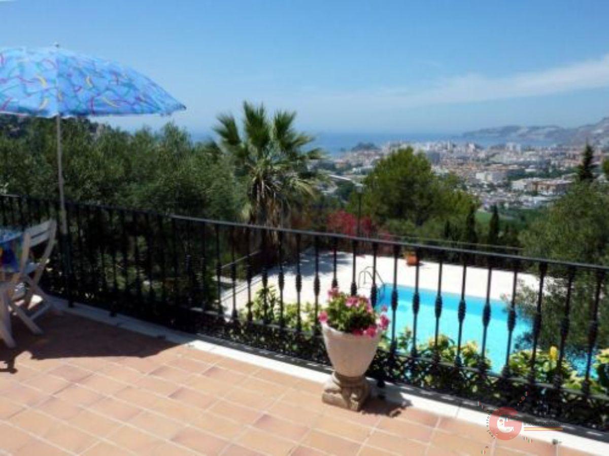 Venta de villa en Almuñécar