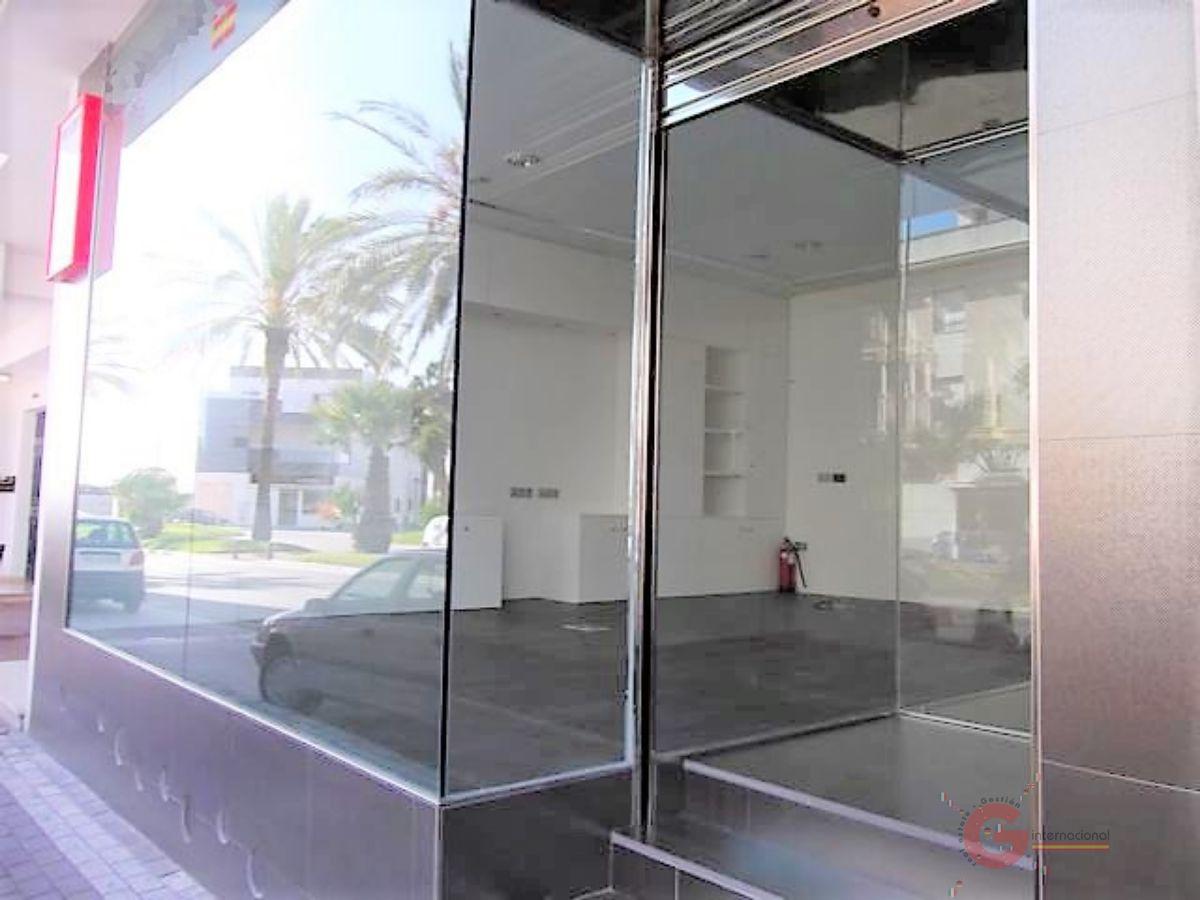 For sale of commercial in Salobreña