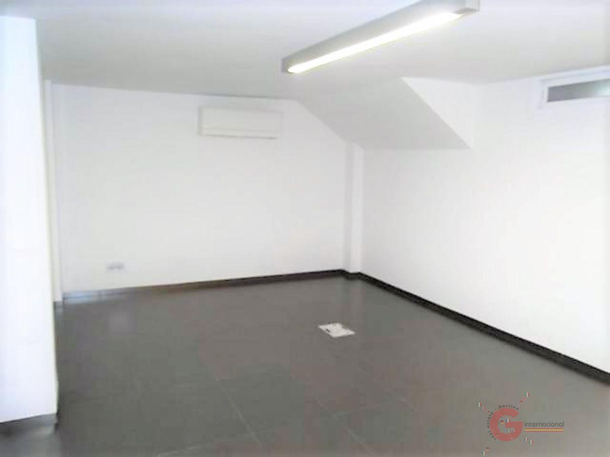 For sale of commercial in Salobreña