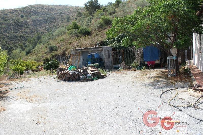 Venta de finca rústica en Vélez de Benaudalla