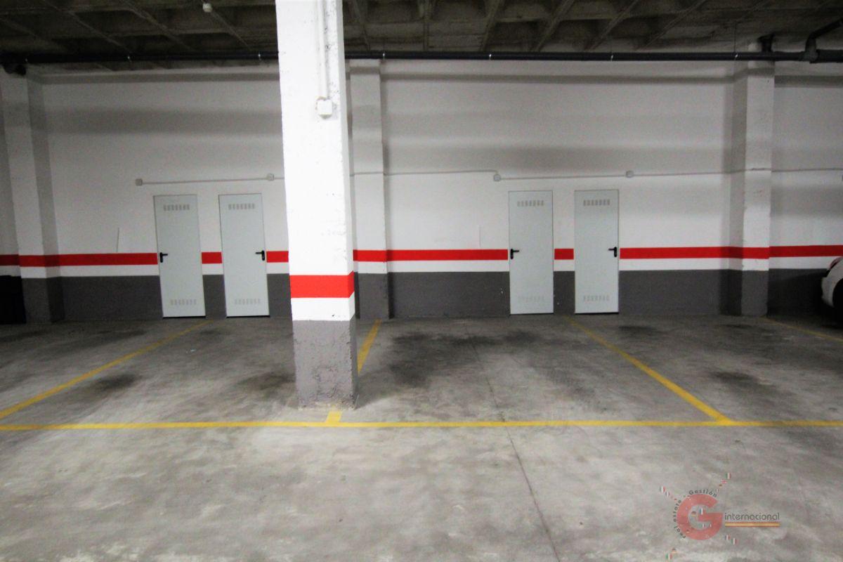 For sale of garage in Motril