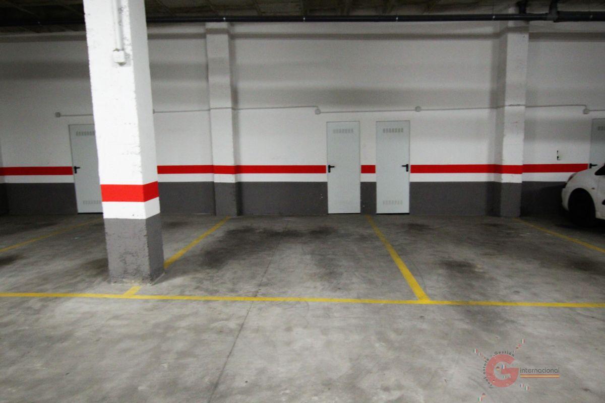 For sale of garage in Motril