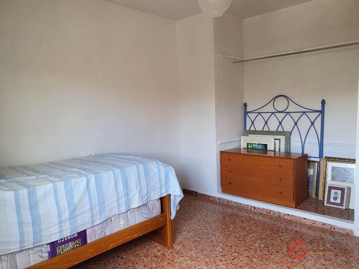 For sale of flat in Salobreña