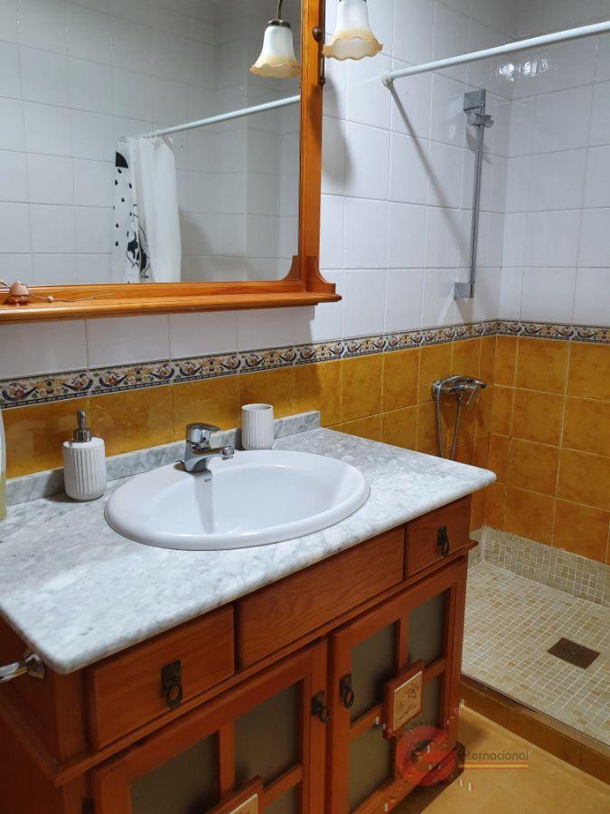 For sale of flat in Salobreña