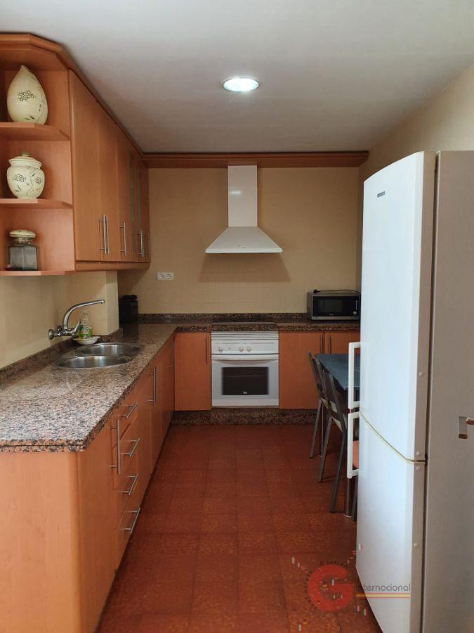 For sale of flat in Salobreña