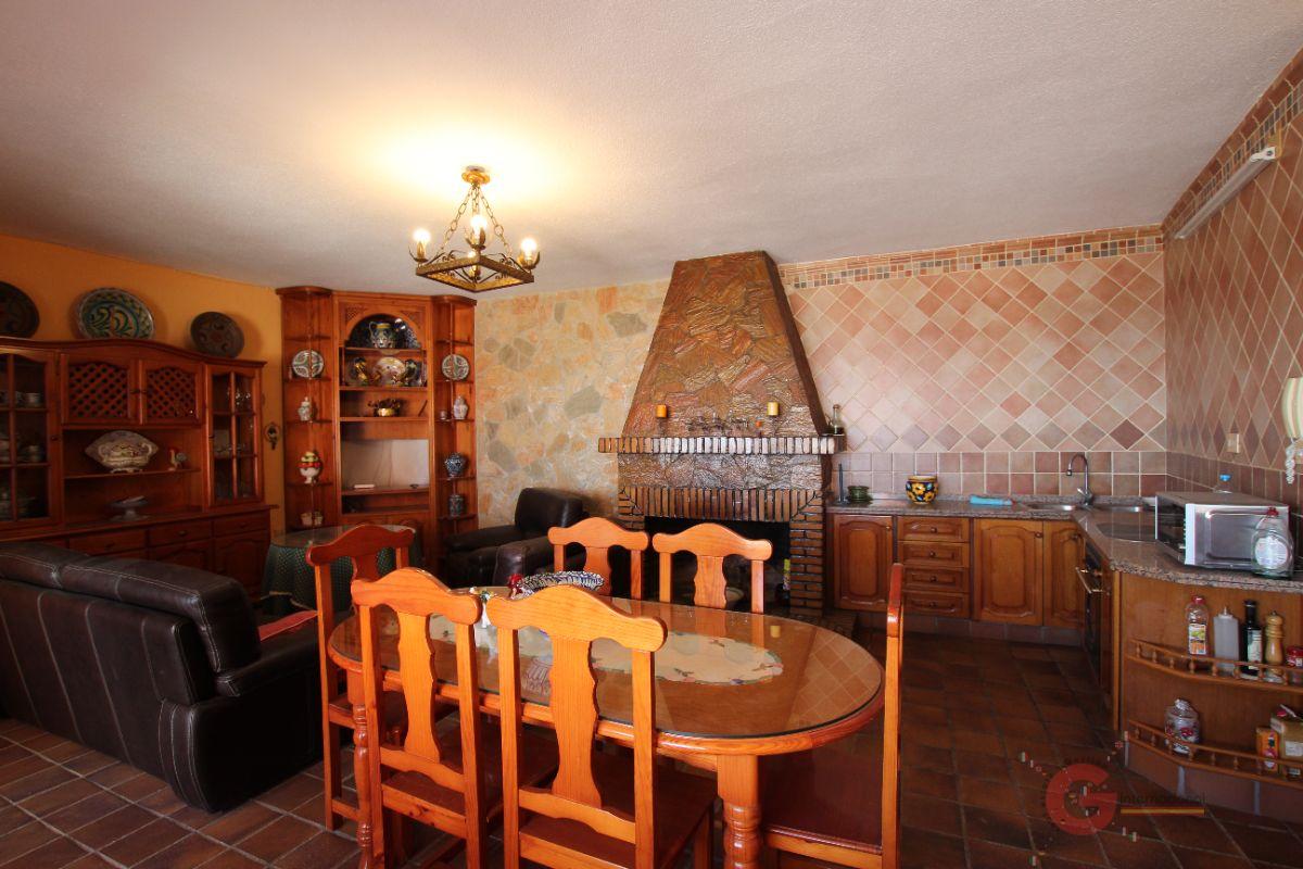 For sale of villa in Salobreña