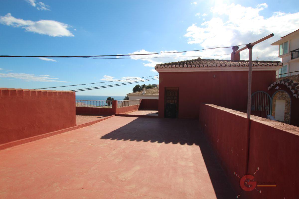 For sale of villa in Salobreña