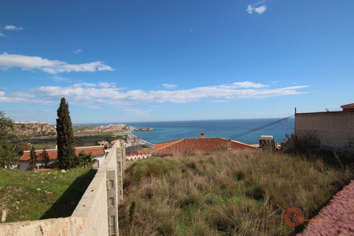 For sale of villa in Salobreña