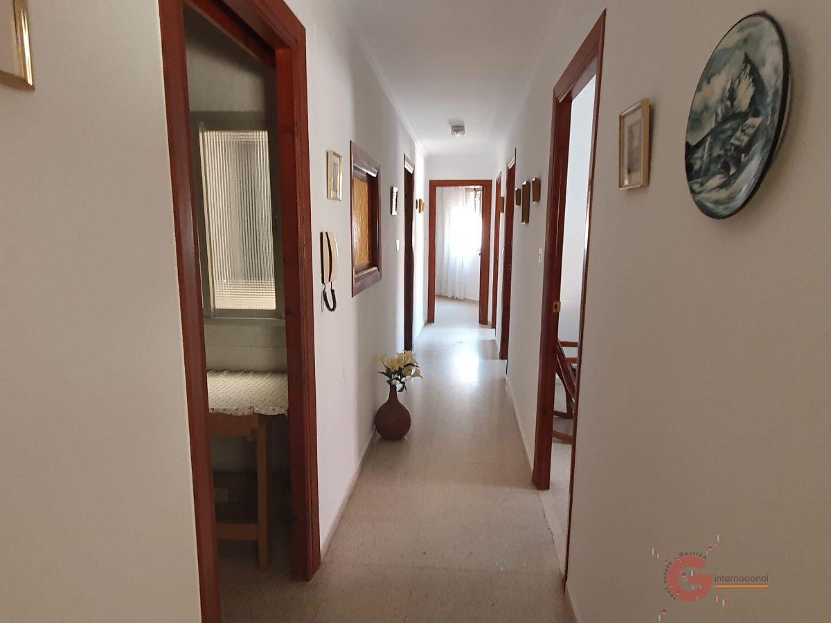 For sale of flat in Molvízar