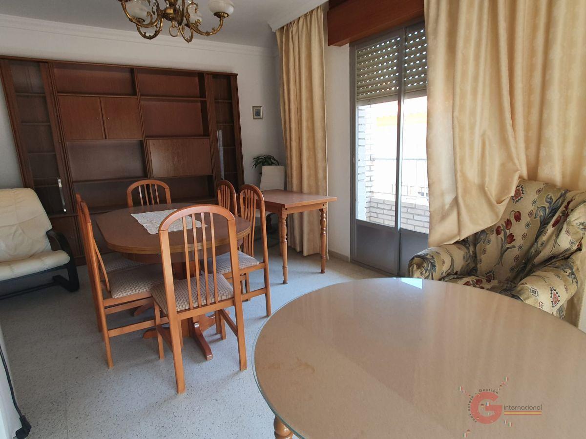 For sale of flat in Molvízar