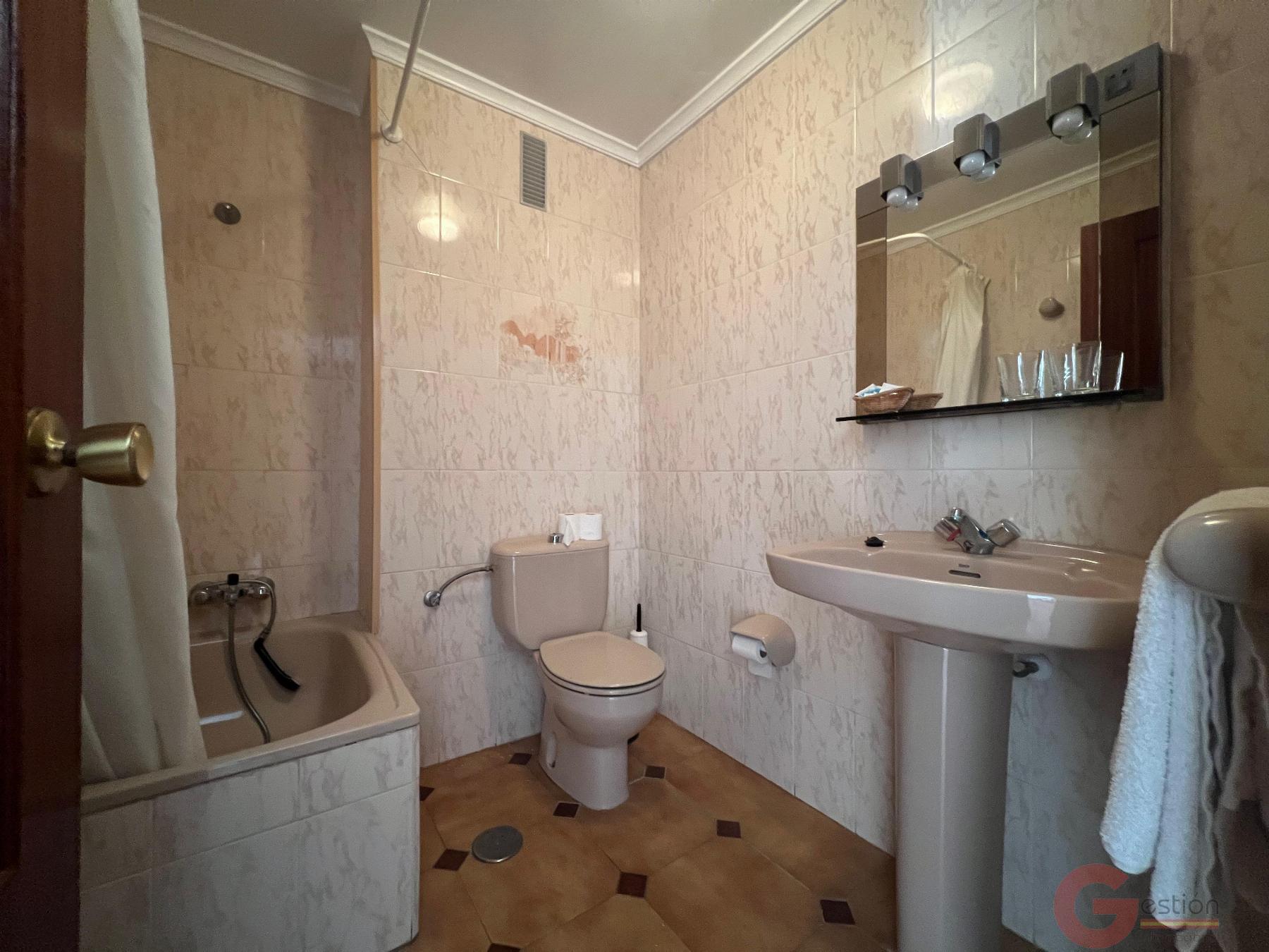 Venta de hotel en Salobreña