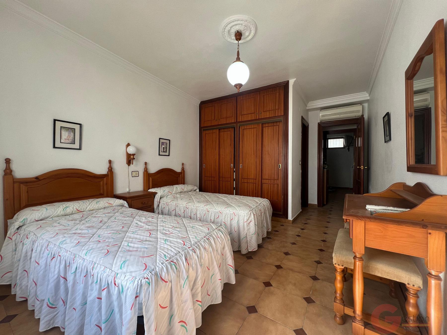 Venta de hotel en Salobreña
