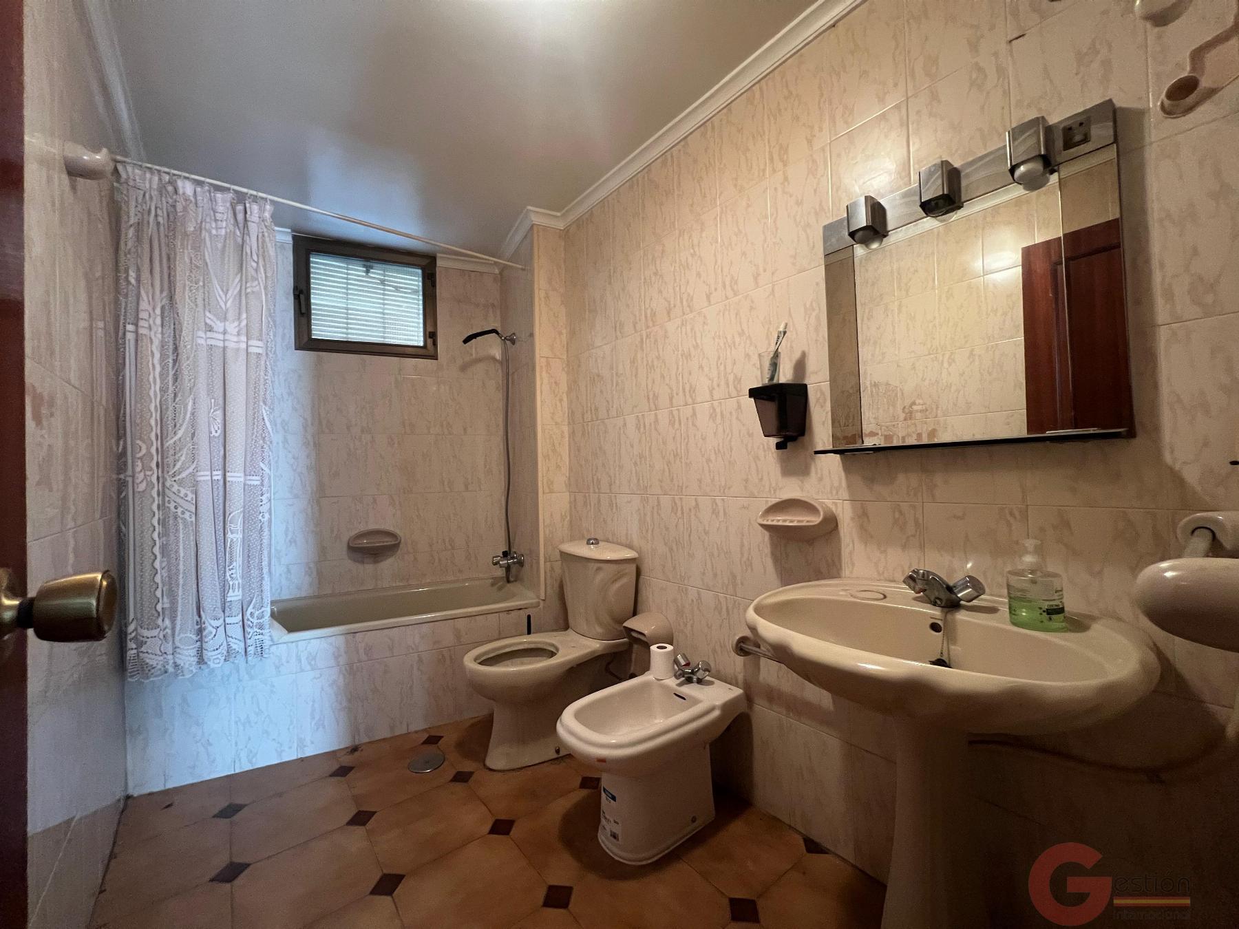 Venta de hotel en Salobreña