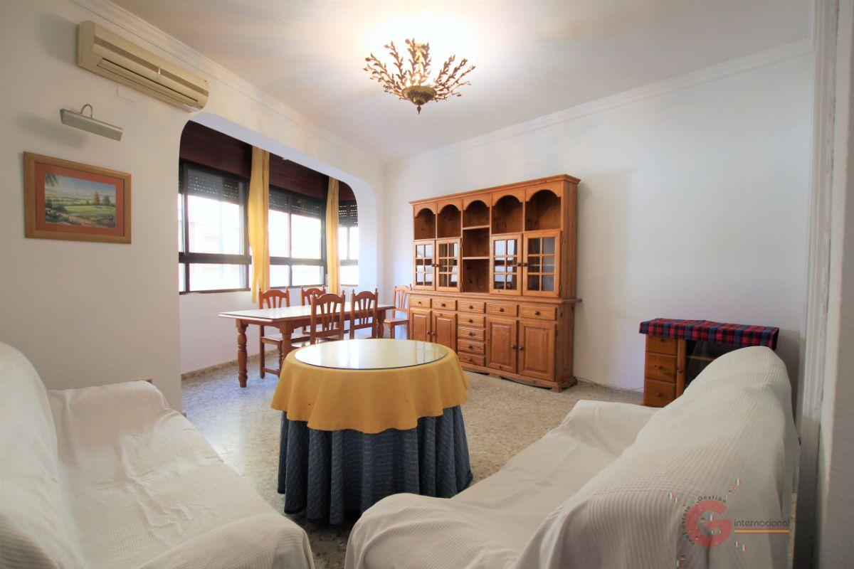For sale of flat in Motril
