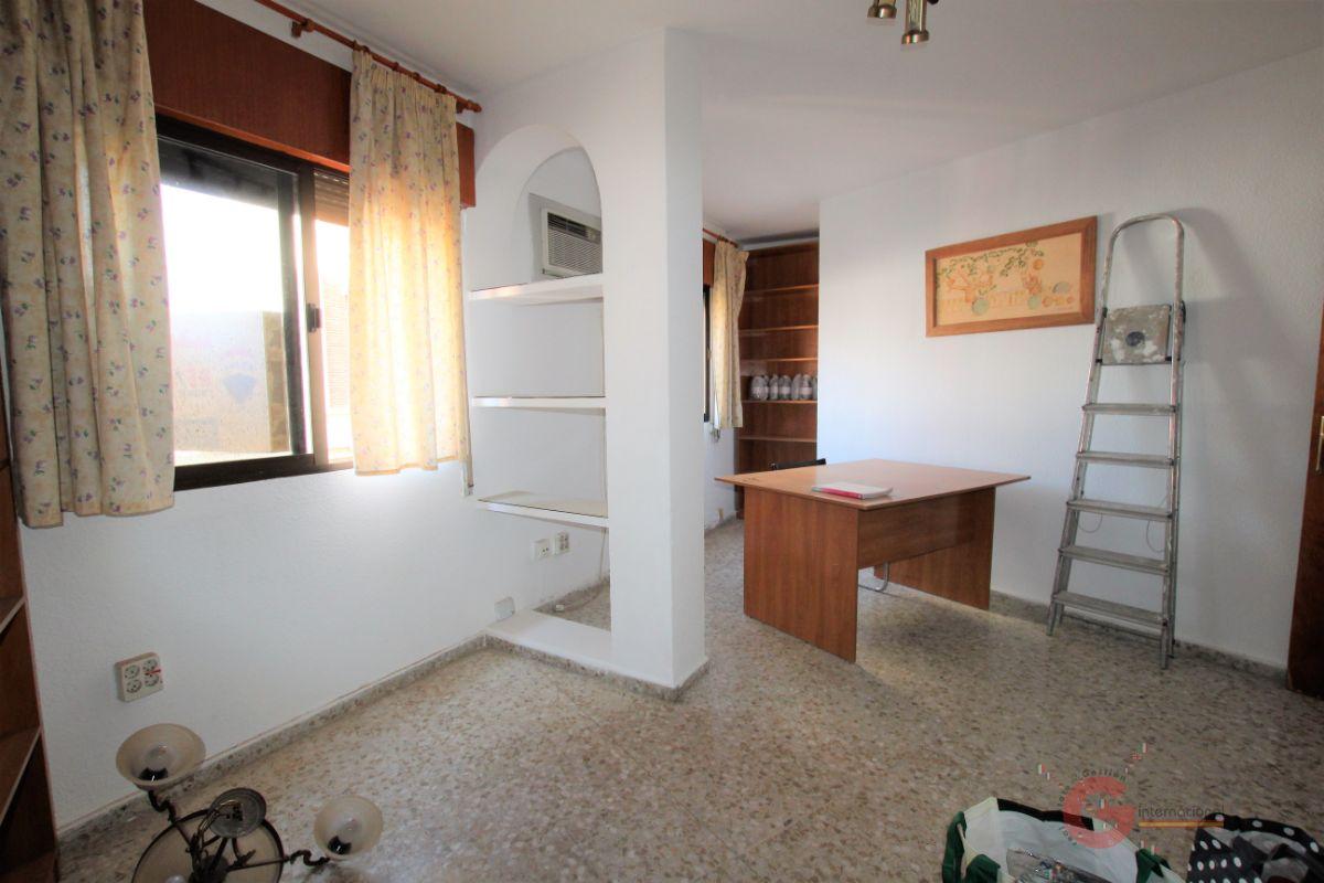 For sale of flat in Motril