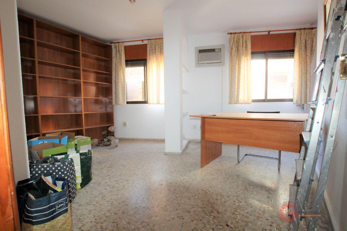 For sale of flat in Motril