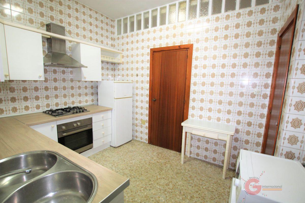 For sale of flat in Motril