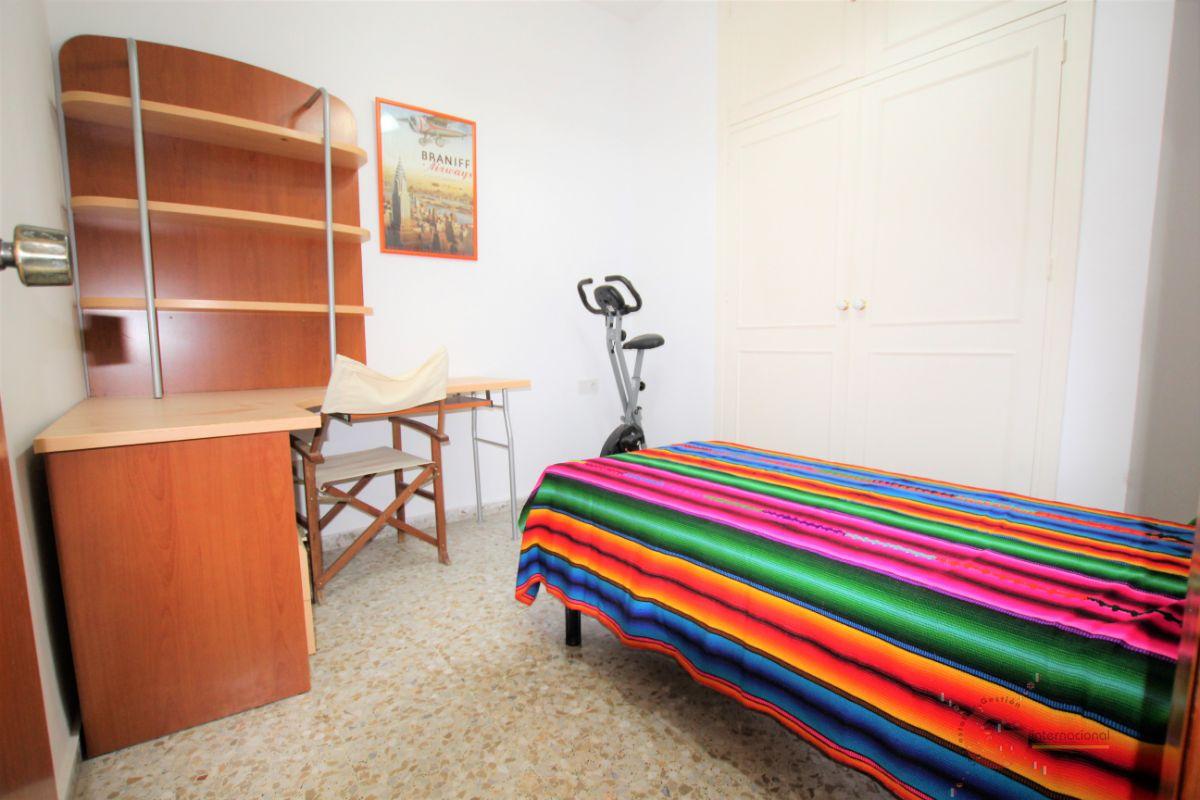 For sale of flat in Motril