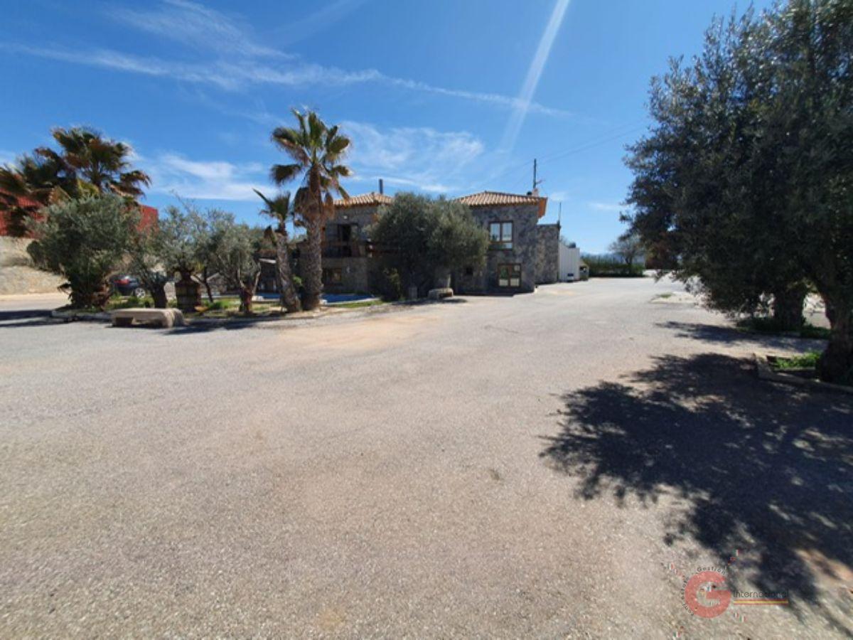 For sale of rural property in Baza