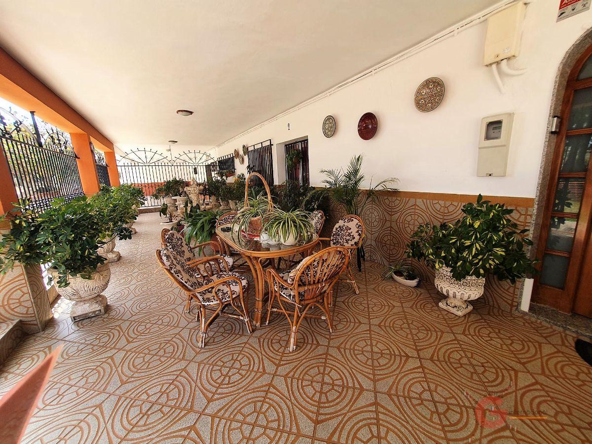 For sale of house in Carchuna