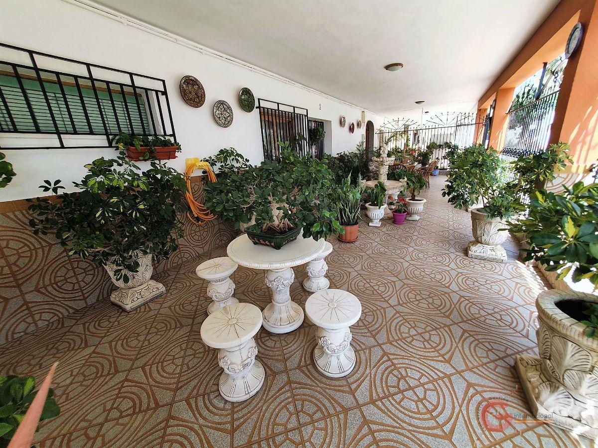 For sale of house in Carchuna