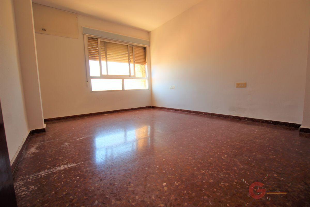 For sale of flat in Motril