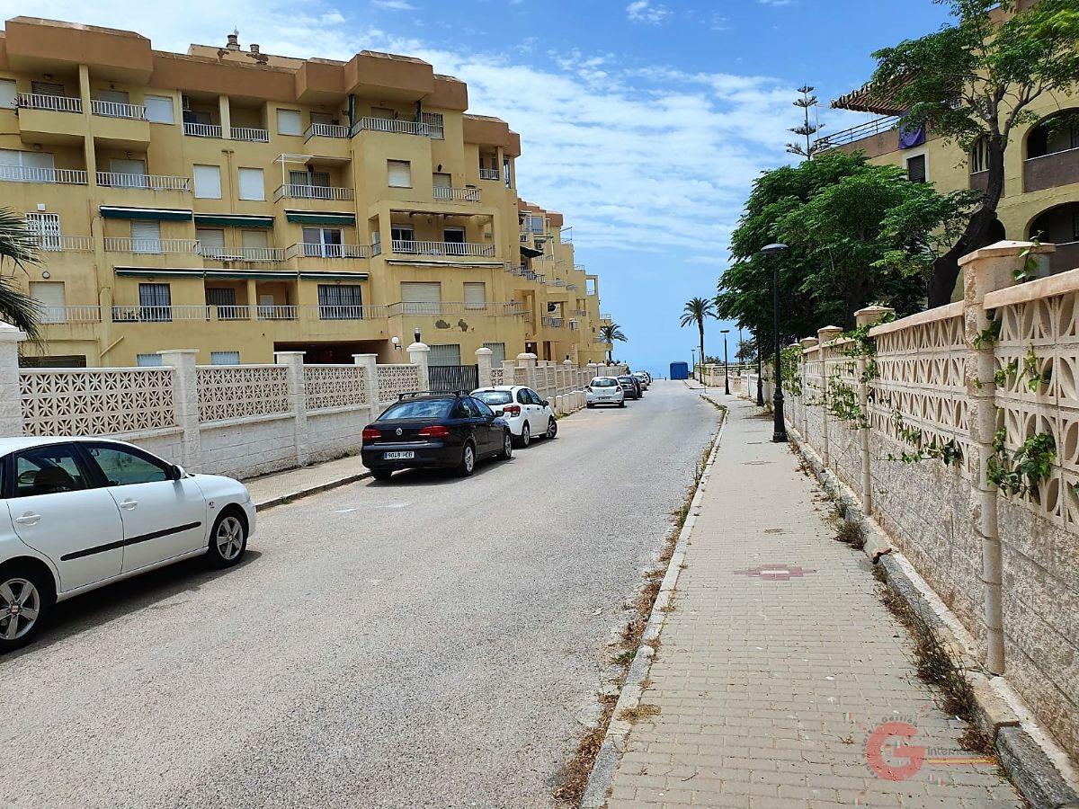 For sale of land in Salobreña