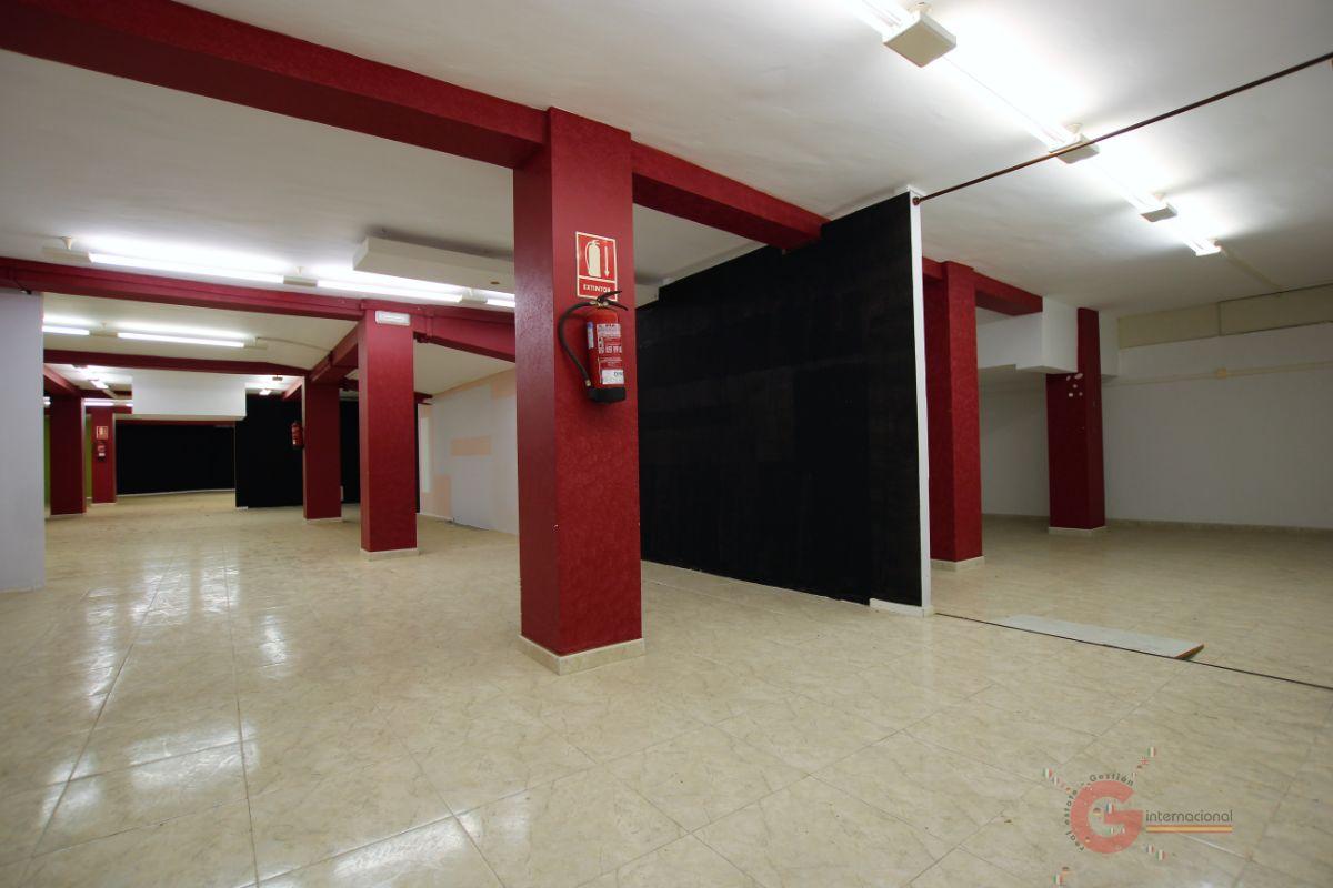 Venta de local comercial en Motril