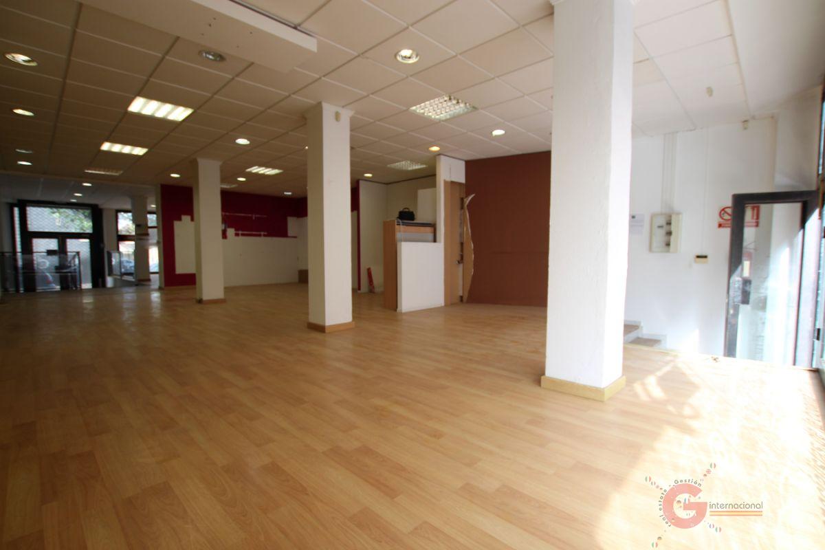 Venta de local comercial en Motril