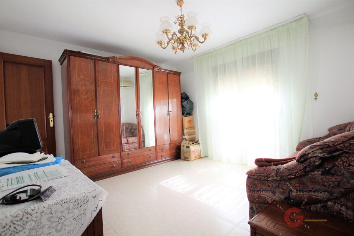 For sale of house in Carchuna