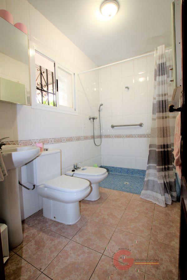 For sale of house in Carchuna